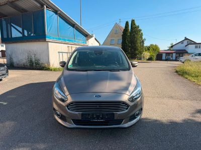 Ford S-Max Titanium