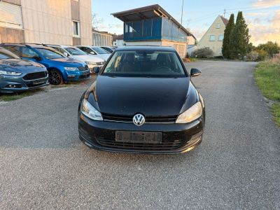 Volkswagen Golf VII Lim. Trendline BMT
