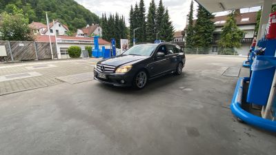 Mercedes-Benz 220 CDI